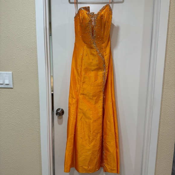 NWT Clarisse 2860 Orange Beaded Gown Prom Dress Strapless Size 6 Formal $500 - www.antelopusenergy.com NWT Clarisse 2860 Orange Beaded Gown Prom Dress Strapless Size 6 Formal $500 - www.antelopusenergy.com